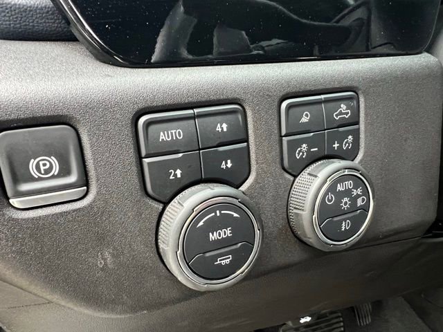 Used 2025 Chevrolet Silverado 1500 High Country AWD/4WD image 10