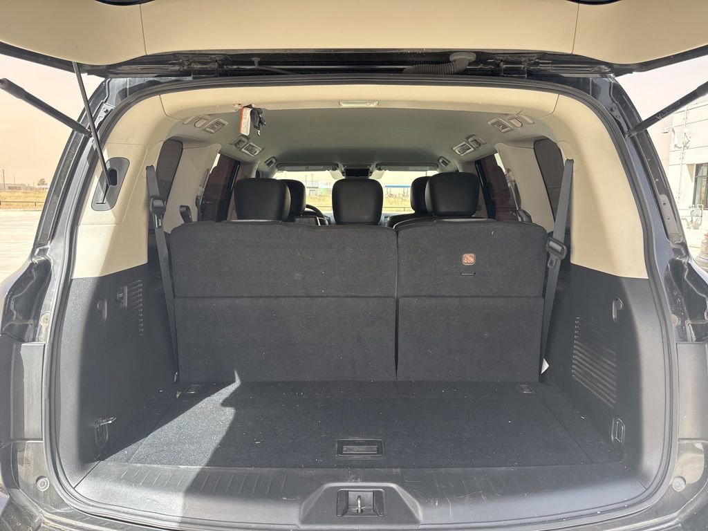 Used 2021 Nissan Armada SV w/ SV Appearance Package image 11