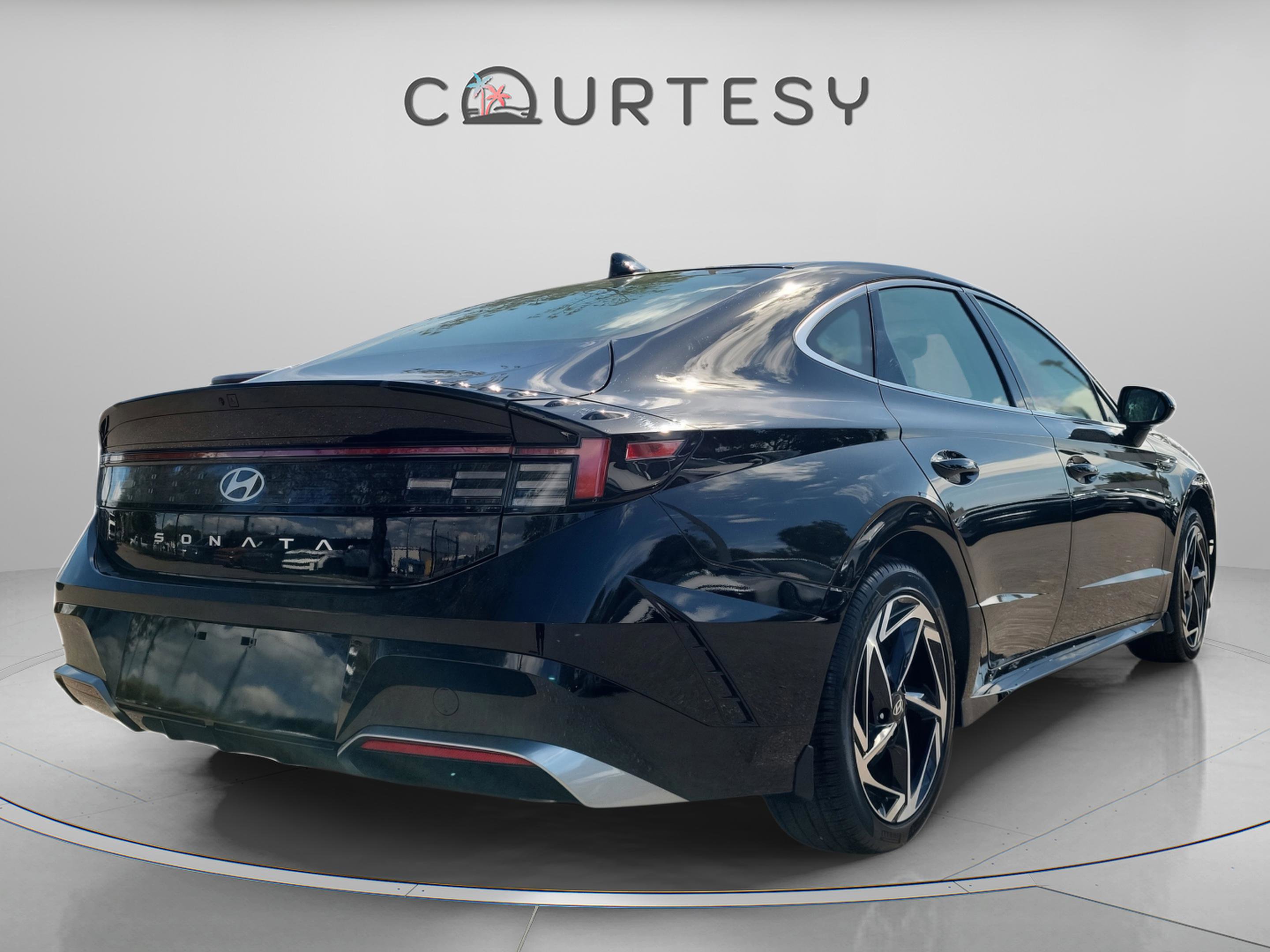 New 2026 Hyundai Sonata SEL FWD image 4