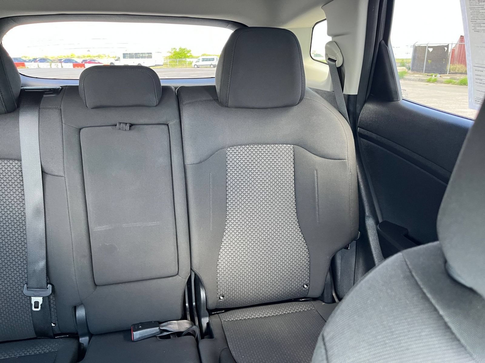 Used 2025 Kia Sportage LX FWD image 31