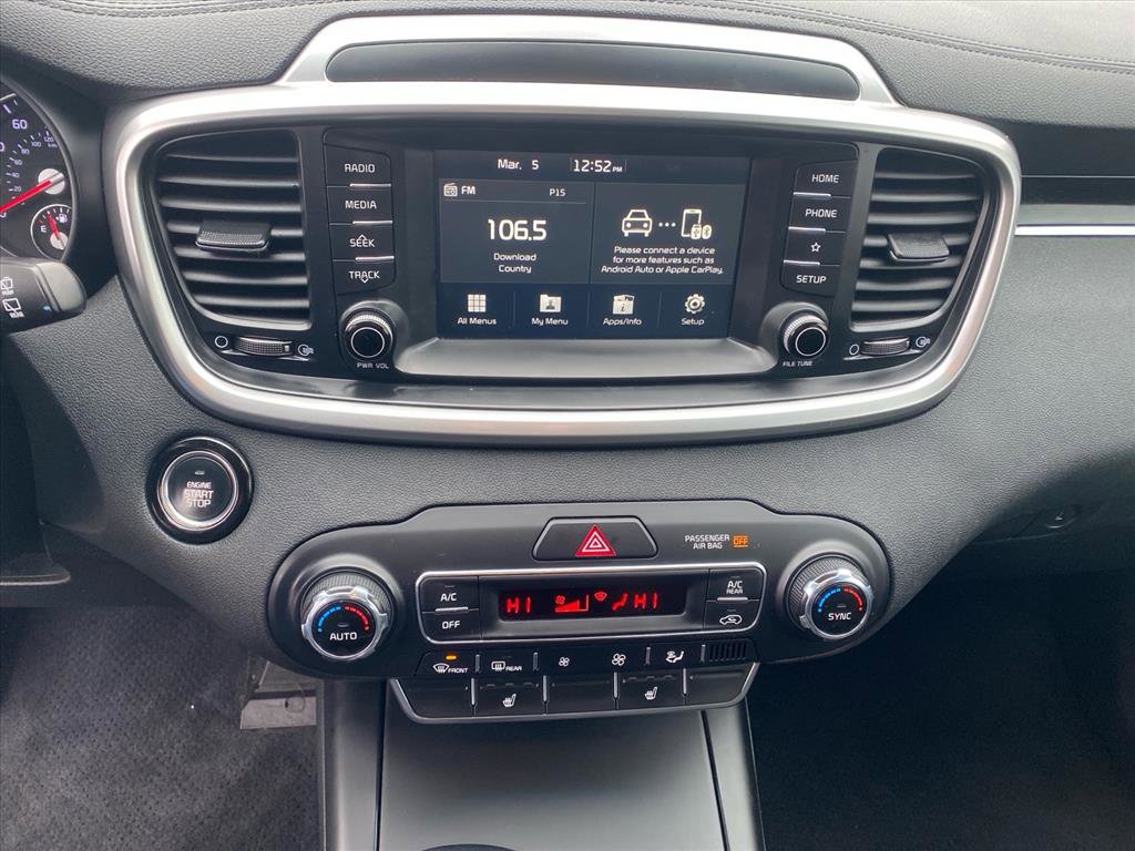 Used 2020 Kia Sorento S image 11