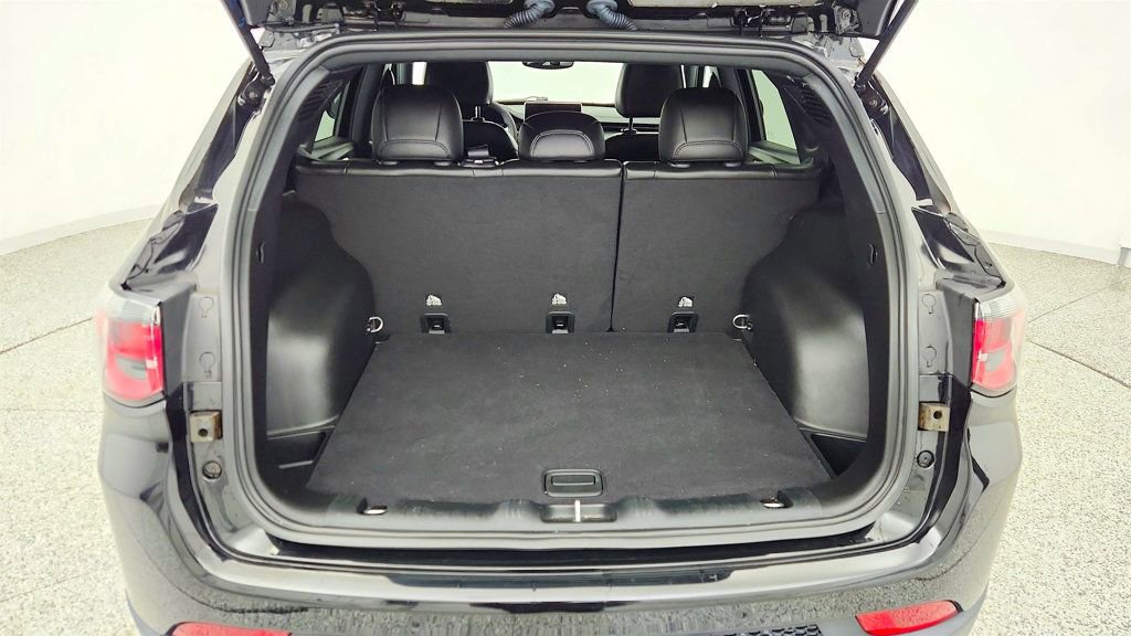 Used 2023 Jeep Compass Trailhawk image 21