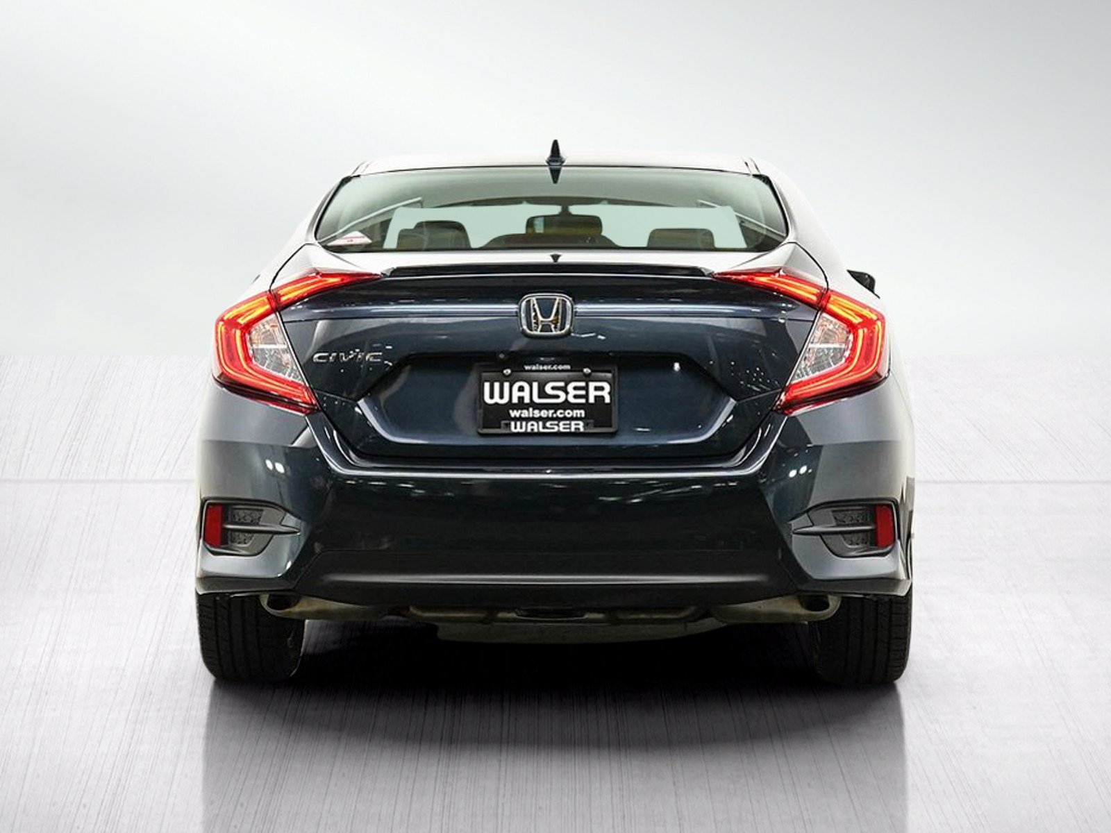 Used 2017 Honda Civic EX-L image 4