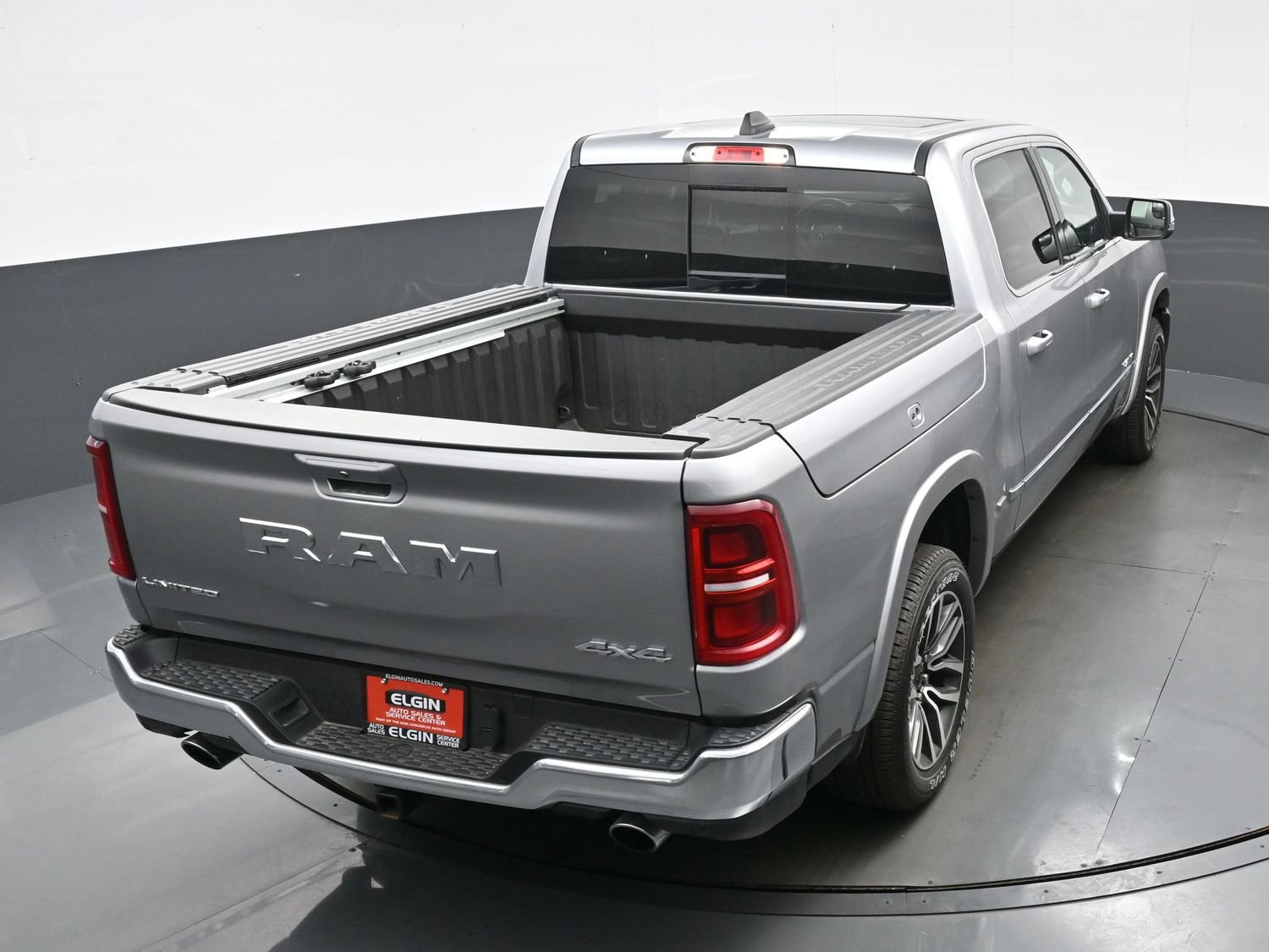 Used 2025 RAM 1500 Limited AWD/4WD image 40