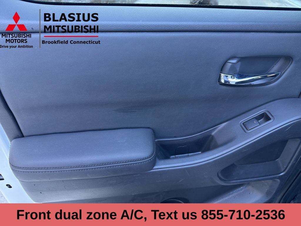 Used 2022 Nissan Frontier PRO-4X image 12