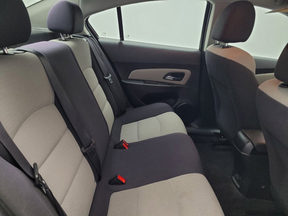 Used 2015 Chevrolet Cruze LS FWD image 19