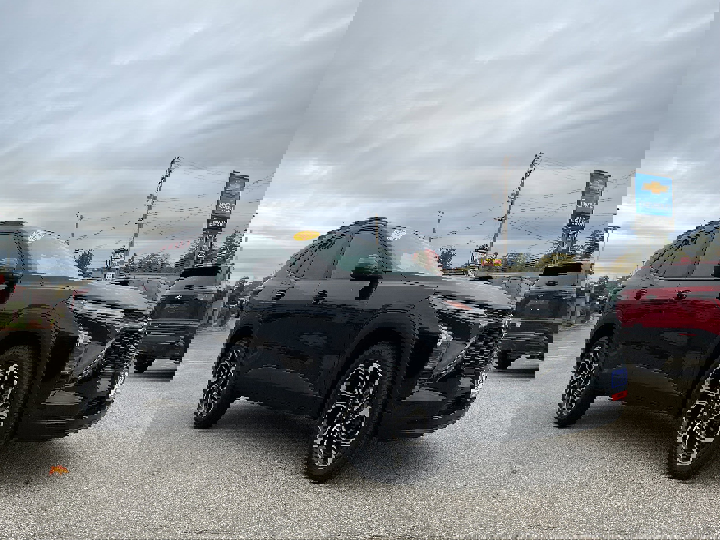 Certified 2024 Chevrolet Trax RS w/ Driver Confidence Package image 3