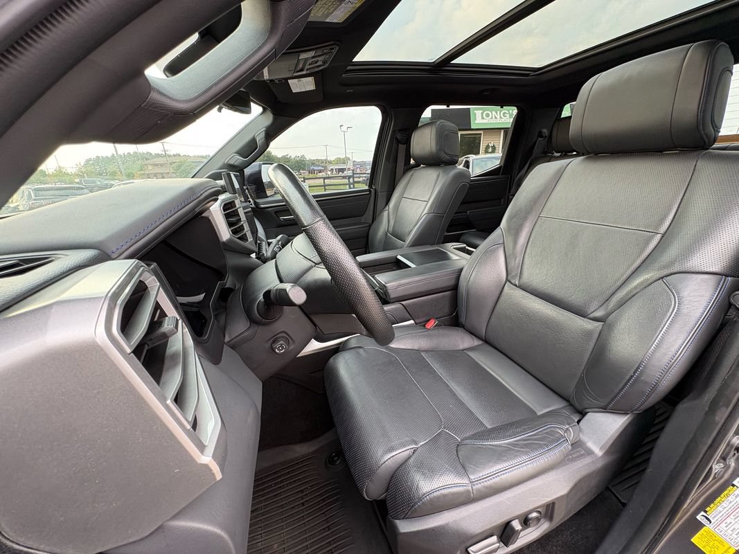 Used 2024 Toyota Tundra Platinum AWD/4WD image 27