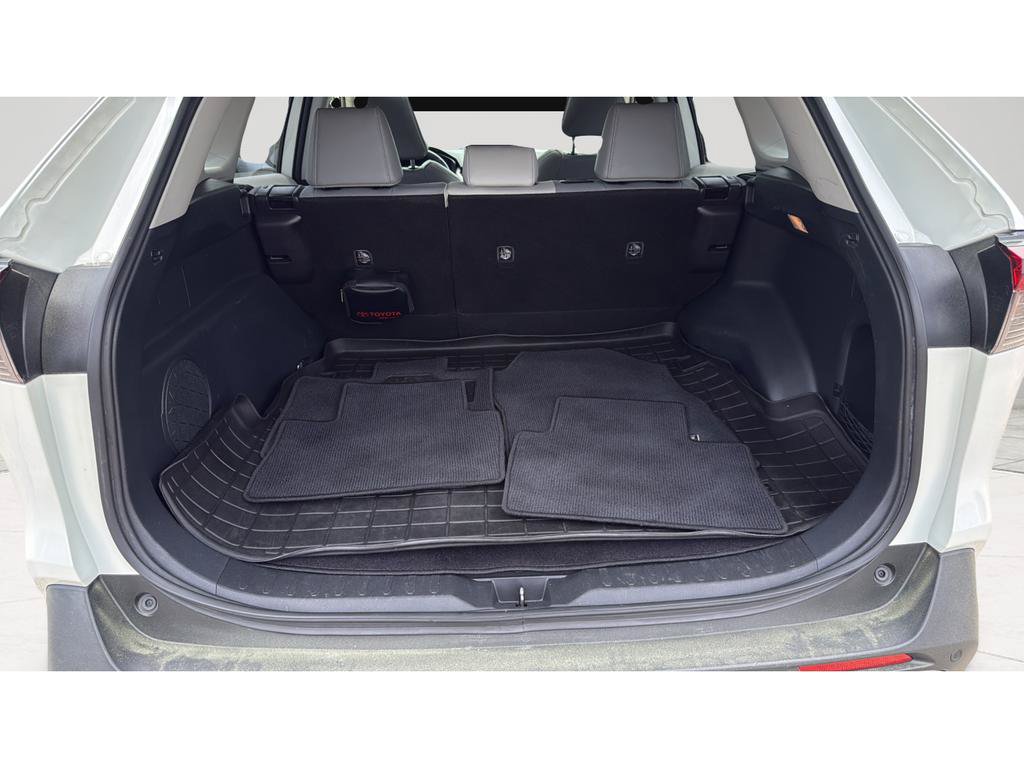 Used 2020 Toyota RAV4 Limited AWD/4WD image 21