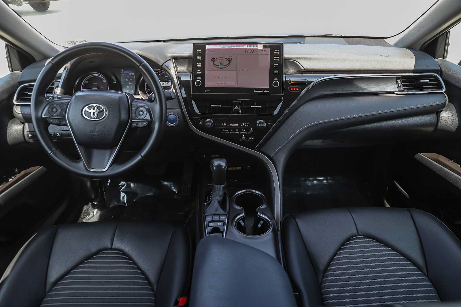 Used 2024 Toyota Camry SE w/ Audio Upgrade Package FWD image 13