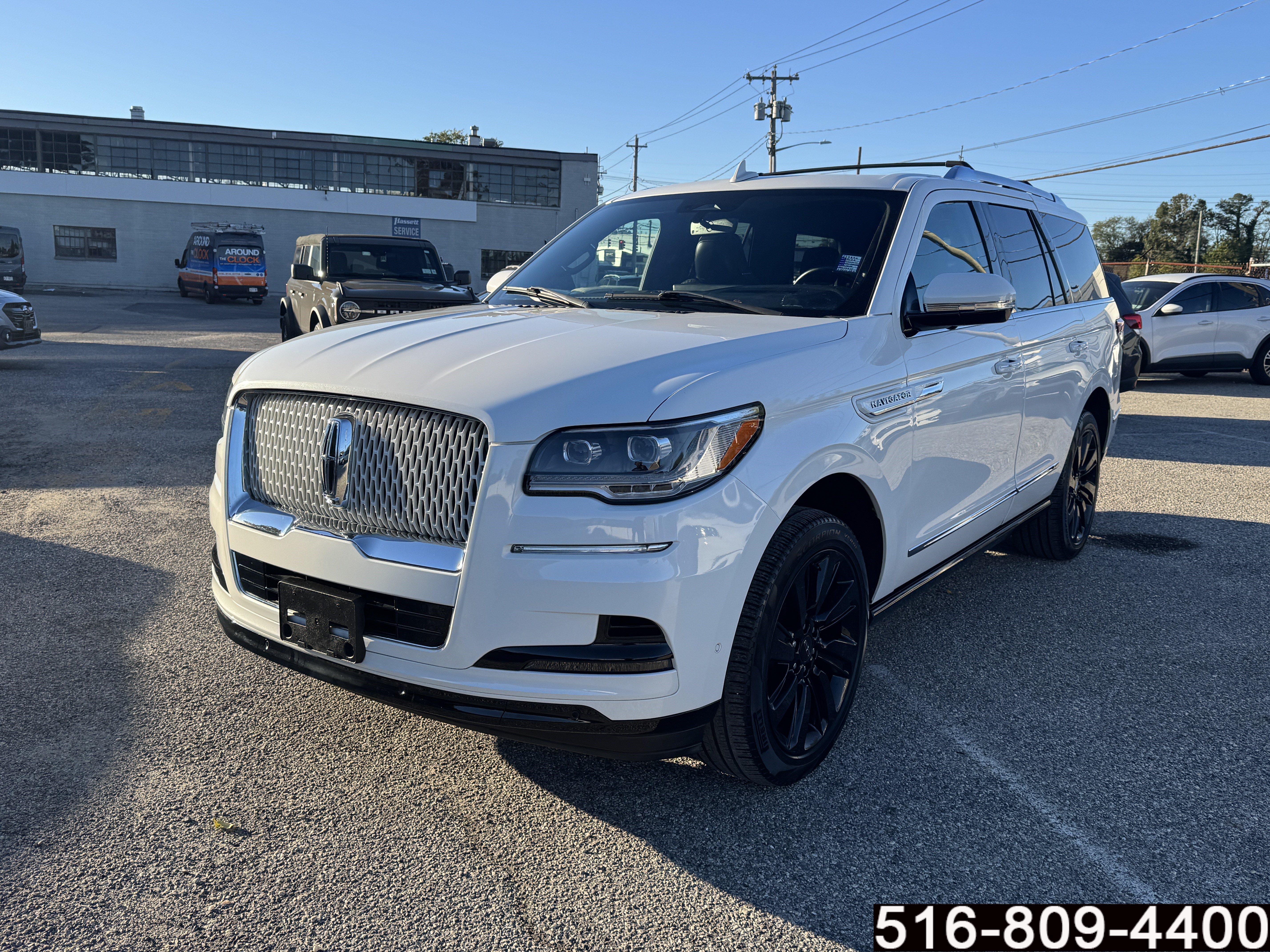 Used 2022 Lincoln Navigator Reserve w/ Monochromatic Package AWD/4WD image 7