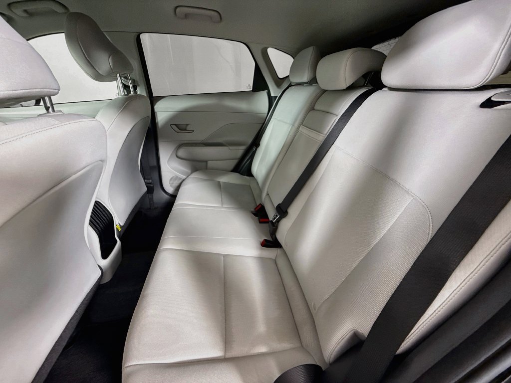 Used 2024 Hyundai Kona SE AWD/4WD image 20