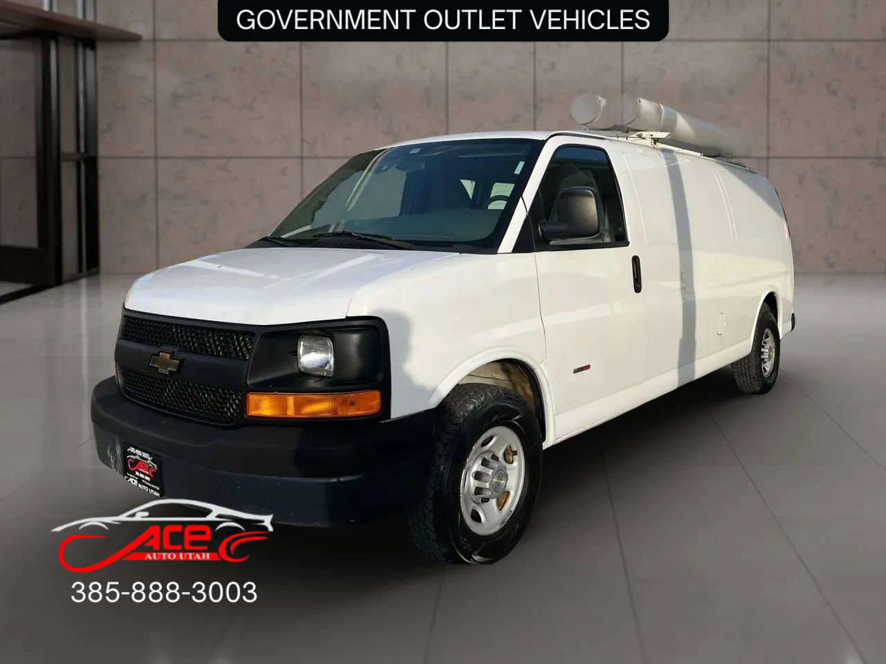Used 2010 Chevrolet Express 2500 Extended image 3