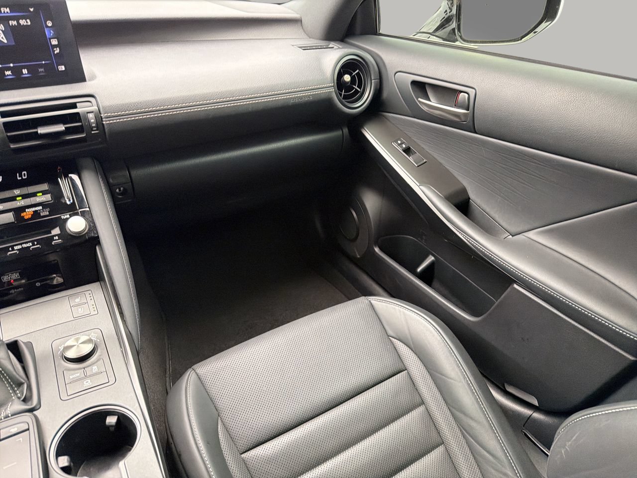 Used 2024 Lexus IS 350 F Sport RWD image 15