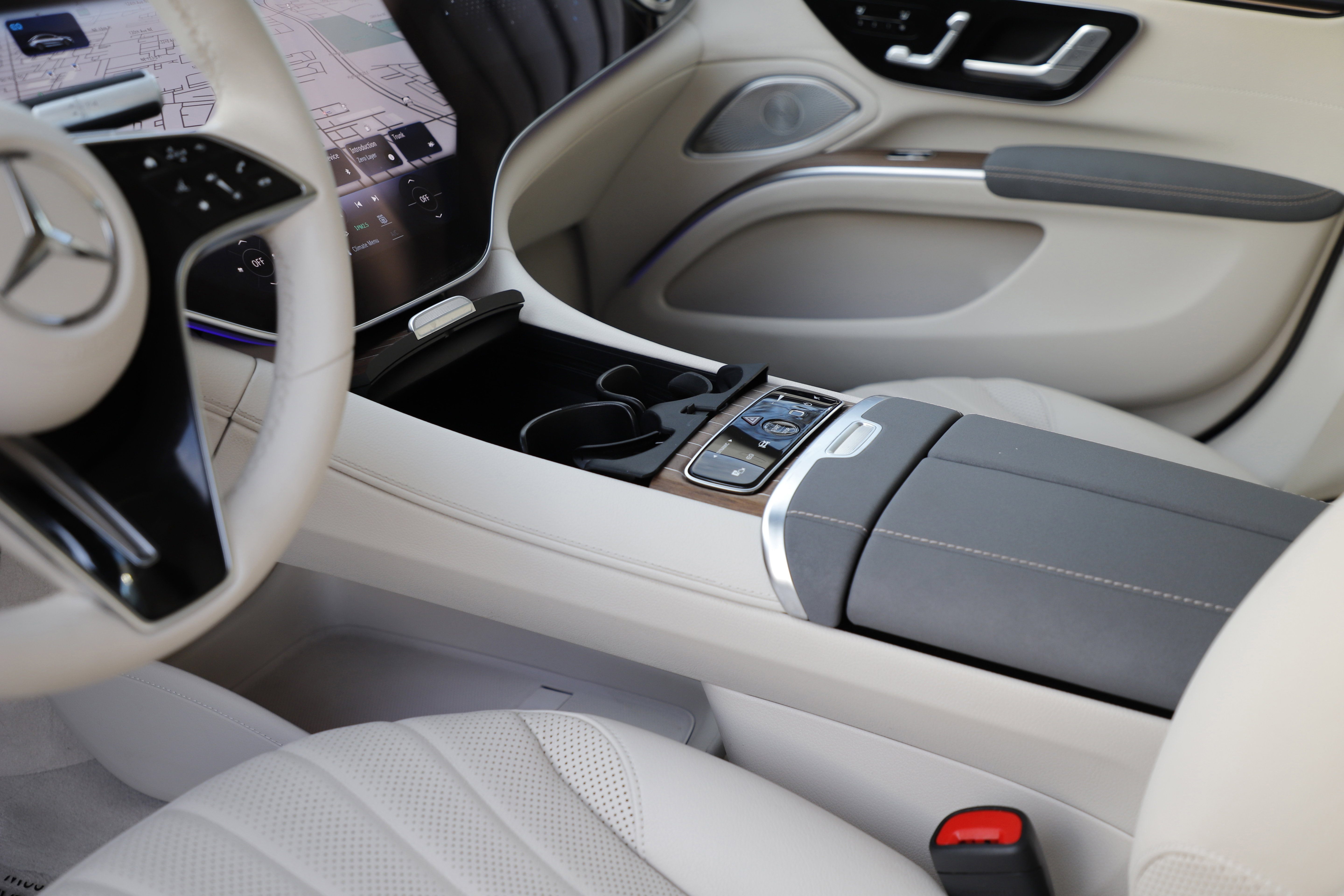 Used 2022 Mercedes-Benz EQS 580 4MATIC Sedan image 22