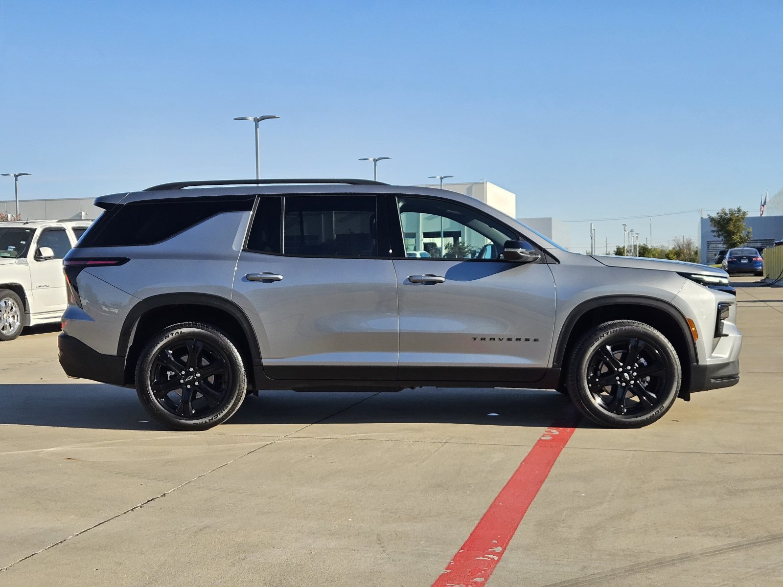 New 2027 Chevrolet Traverse LT w/ Midnight/Sport Edition FWD image 7
