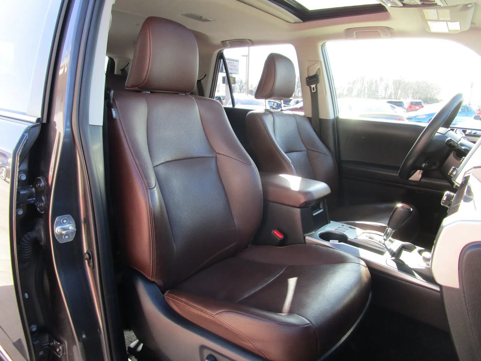 Used 2022 Toyota 4Runner Limited AWD/4WD image 23