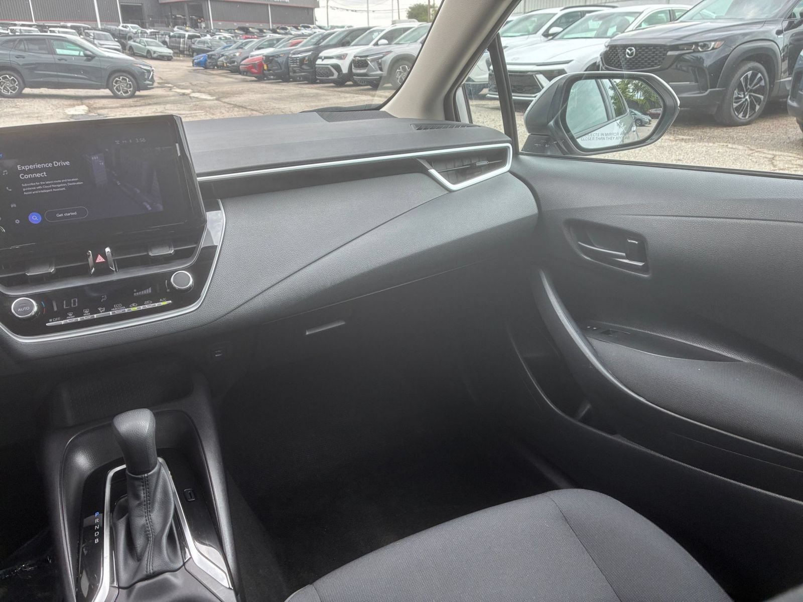 Used 2025 Toyota Corolla LE FWD image 30