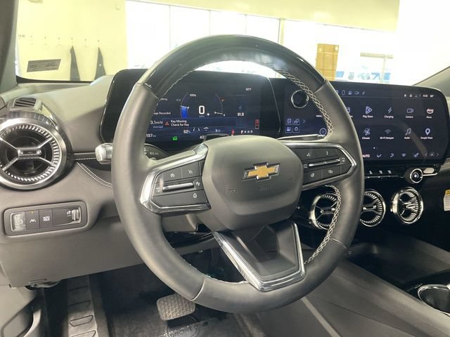 Used 2025 Chevrolet Blazer EV LT w/ Super Cruise Package AWD/4WD image 14