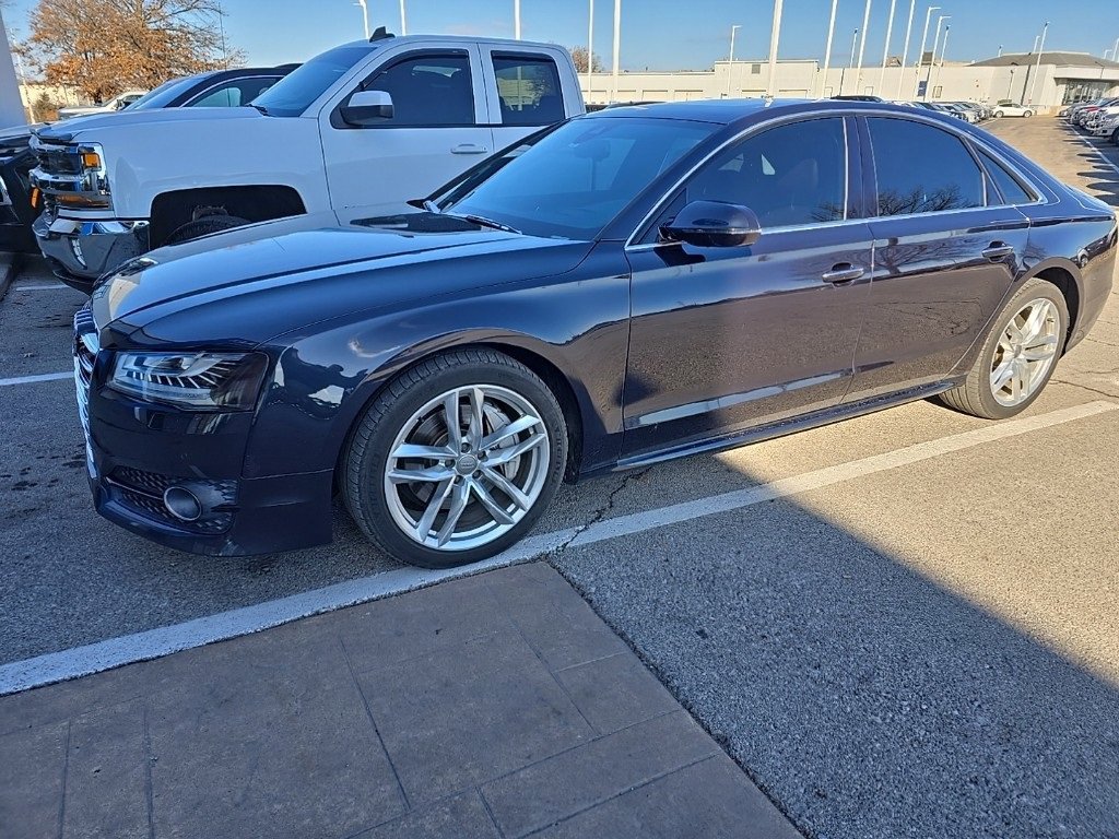 Used 2016 Audi A8 4.0T image 1