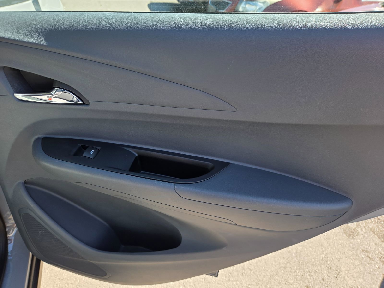 Used 2020 Chevrolet Bolt LT image 13