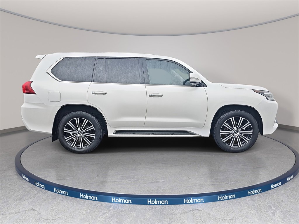 Used 2019 Lexus LX 570 4WD image 4