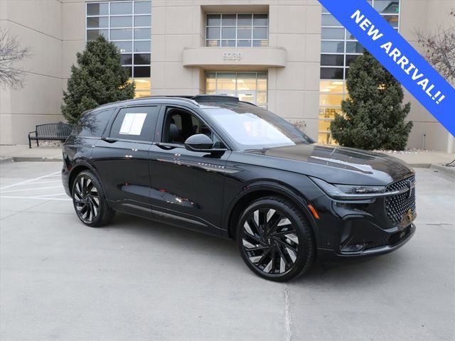 Used 2024 Lincoln Nautilus Reserve w/ Equipment Group 202A