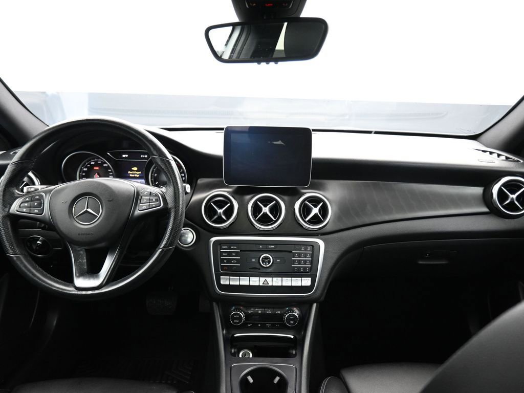 Used 2019 Mercedes-Benz GLA 250 4MATIC image 45