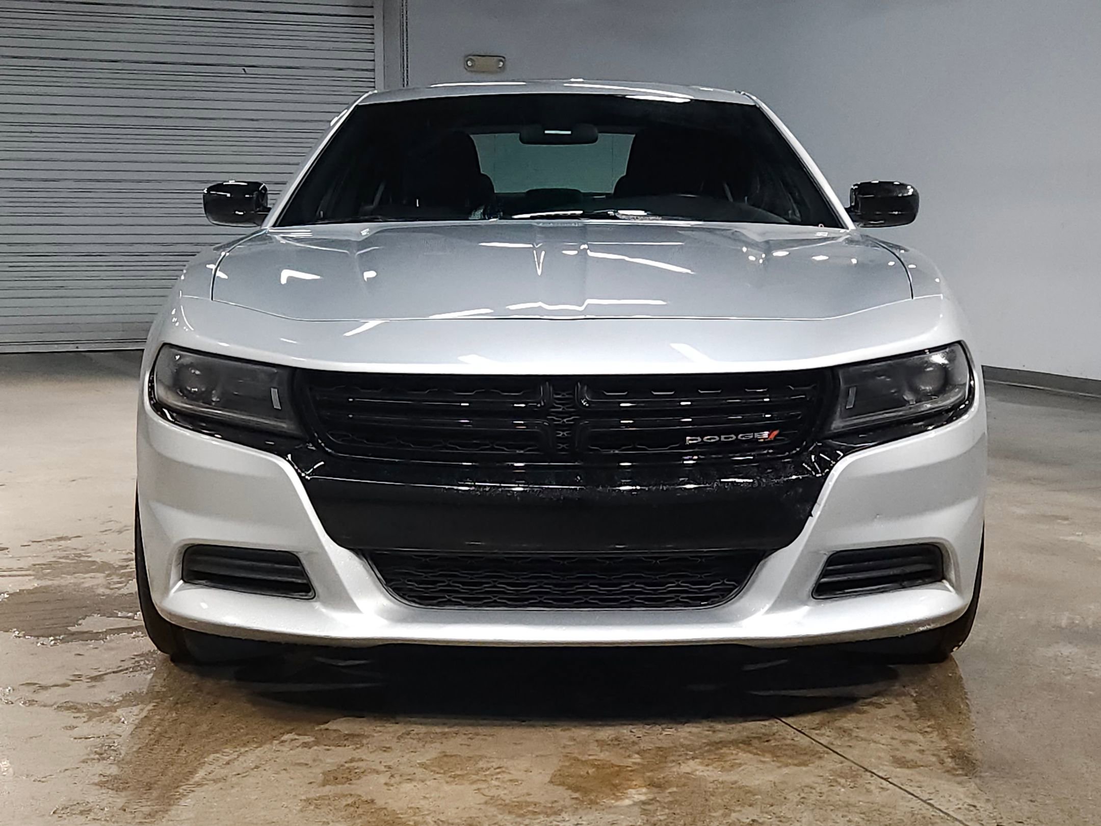 Used 2022 Dodge Charger SXT w/ Blacktop Package image 2