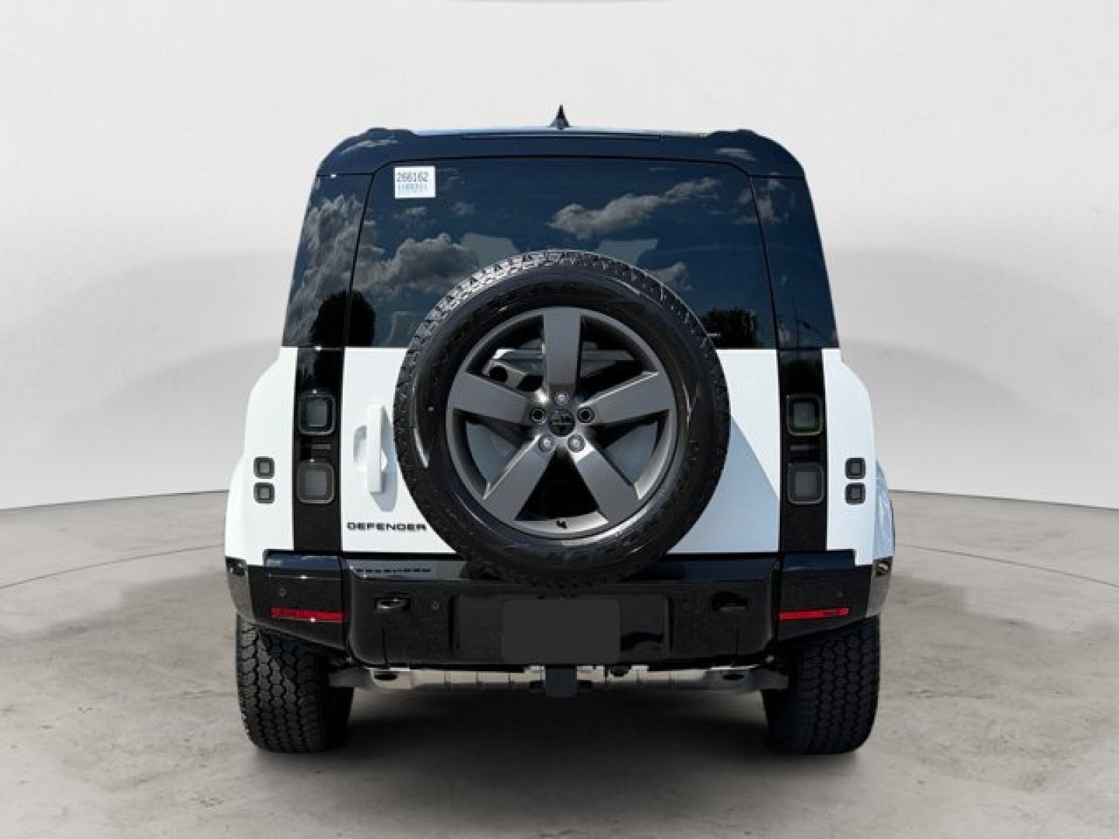 New 2026 Land Rover Defender 110 X-Dynamic SE AWD/4WD image 5