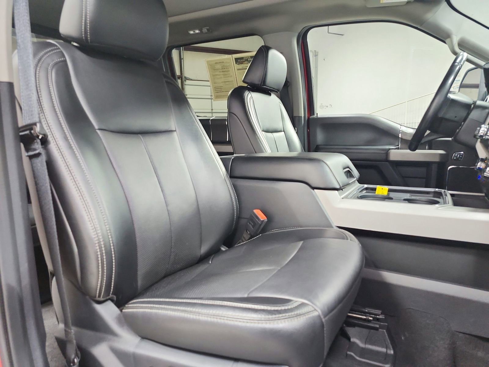 Used 2021 Ford F350 Lariat AWD/4WD image 45
