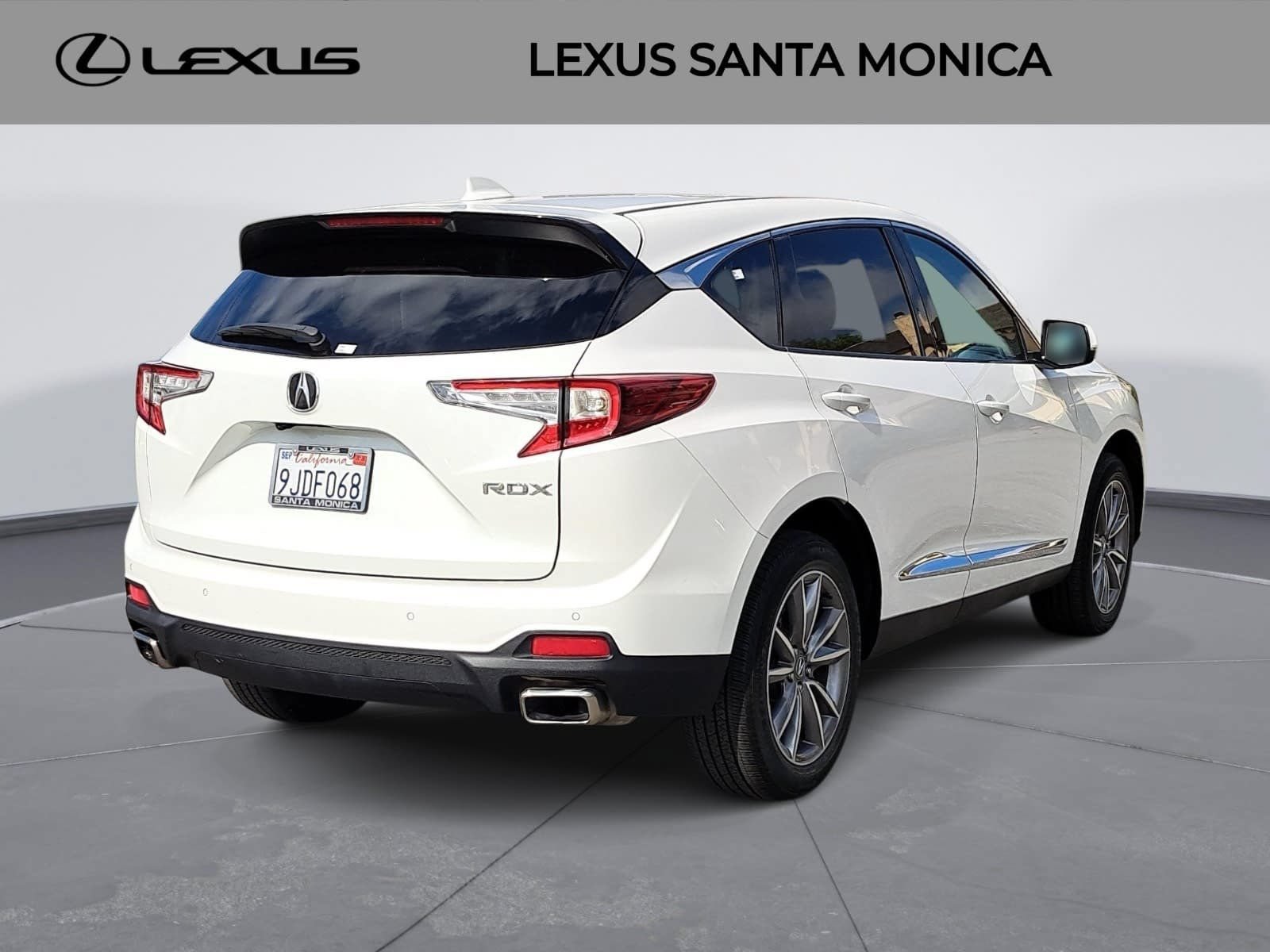Used 2023 Acura RDX w/ Technology Package FWD image 5