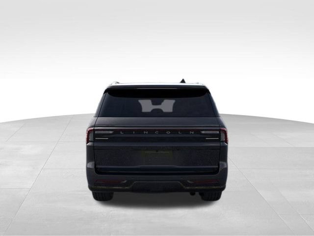 New 2026 Lincoln Navigator L Reserve AWD/4WD image 6