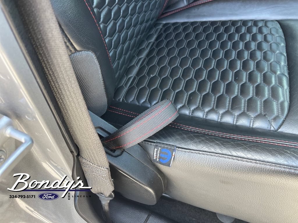 Used 2021 Jeep Wrangler Unlimited Rubicon AWD/4WD image 17