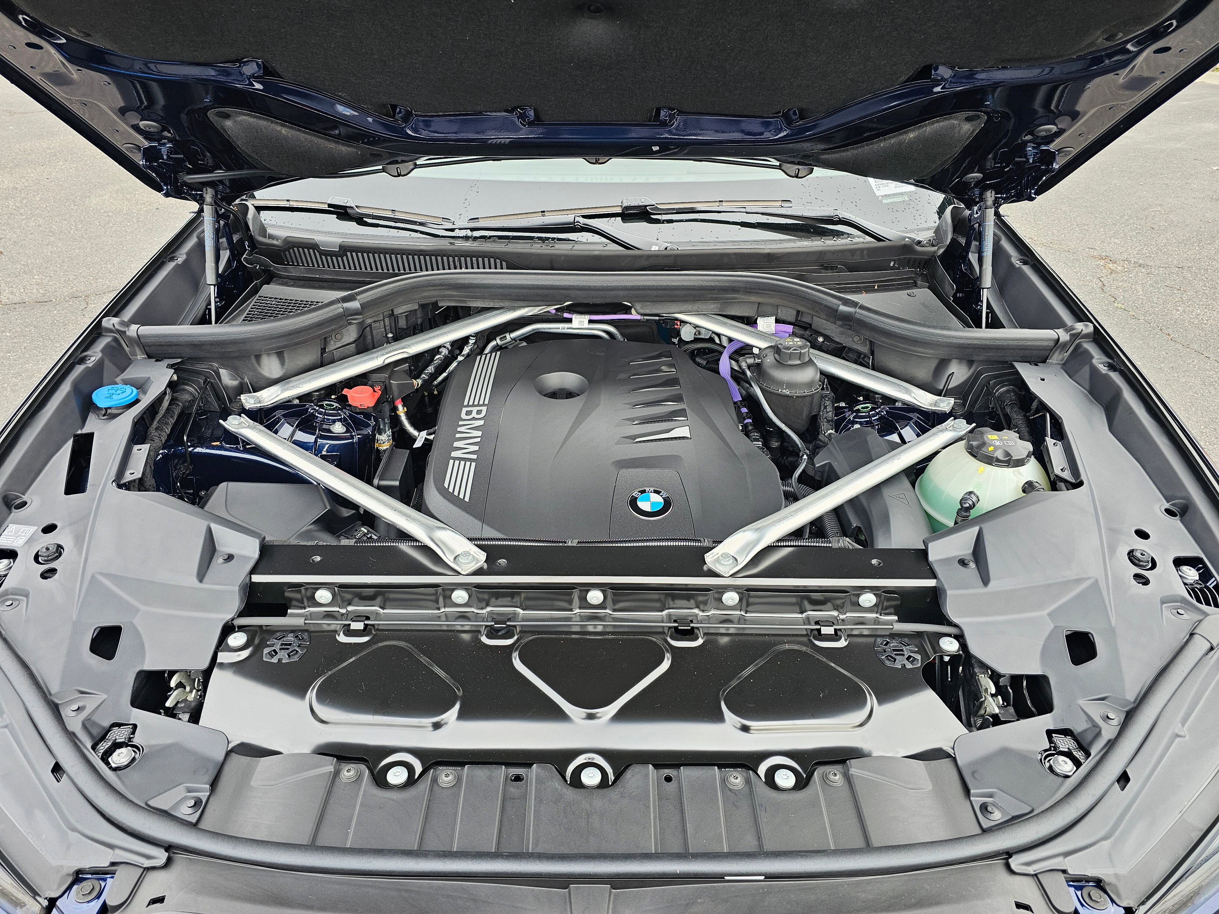 New 2026 BMW X5 xDrive40i w/ M Sport Package image 9