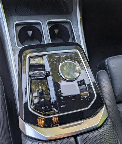 Certified 2023 BMW 760i xDrive image 11