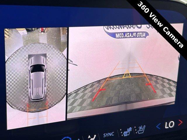 New 2025 Chevrolet Traverse RS image 7