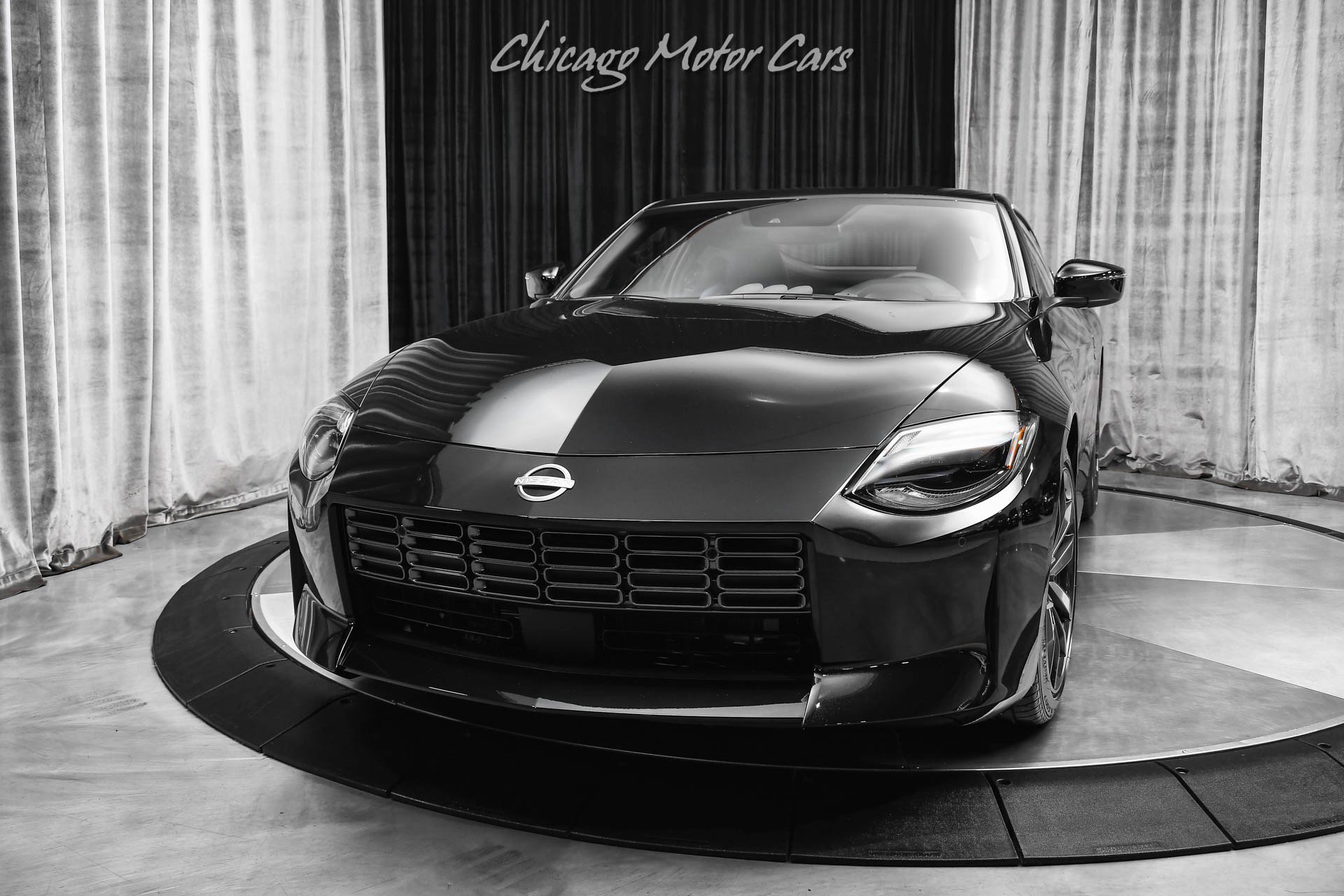 Used 2023 Nissan Z w/ Floor Mat Package (L93) RWD image 2