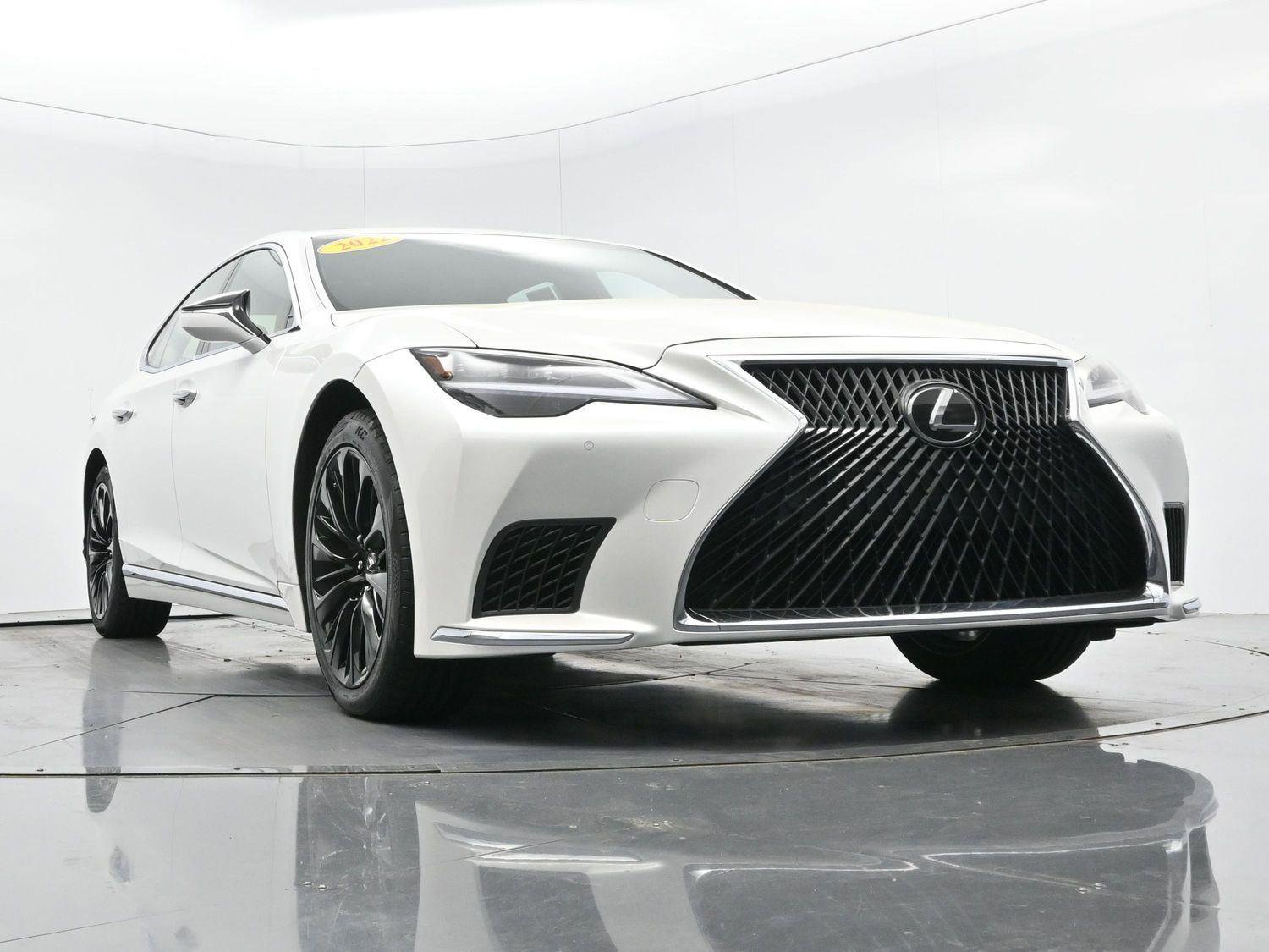 Used 2022 Lexus LS 500 w/ Accessory Package (Z1) image 38