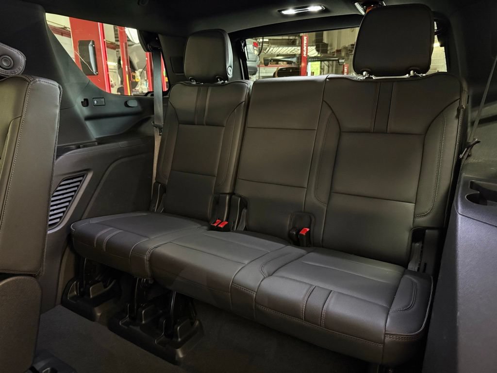 Used 2021 Chevrolet Tahoe RST AWD/4WD image 26