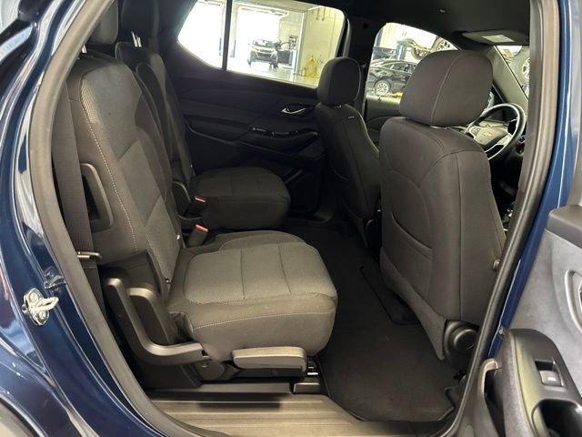 Used 2023 Chevrolet Traverse LT AWD/4WD image 16