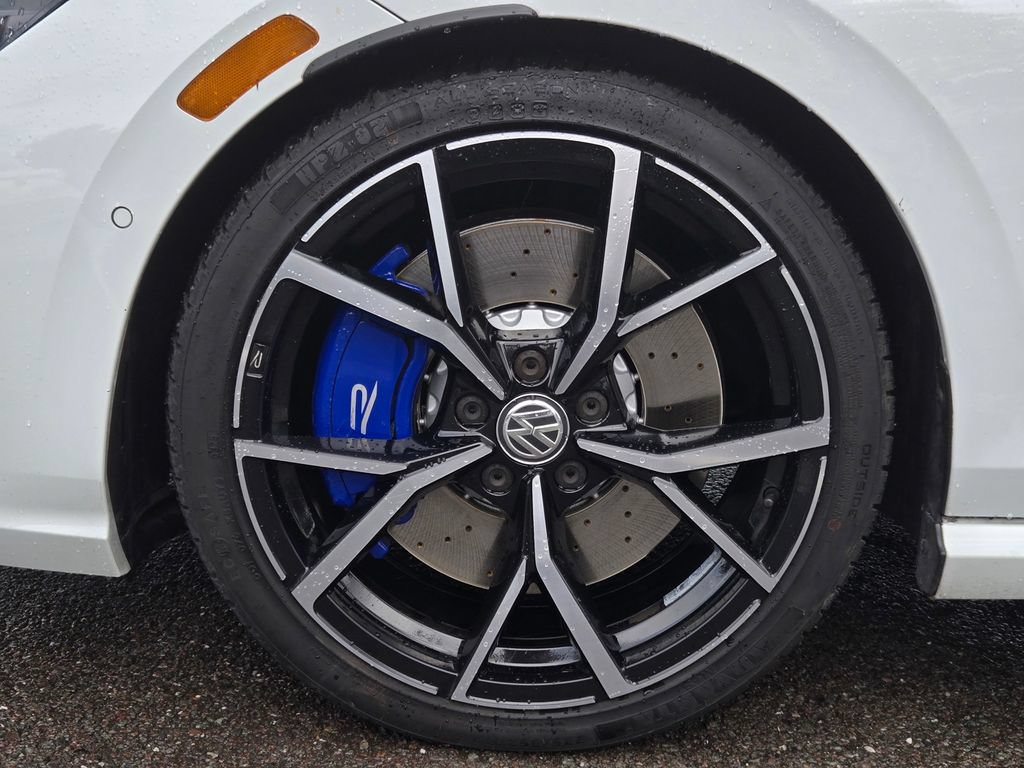 Used 2022 Volkswagen Golf R AWD/4WD image 10