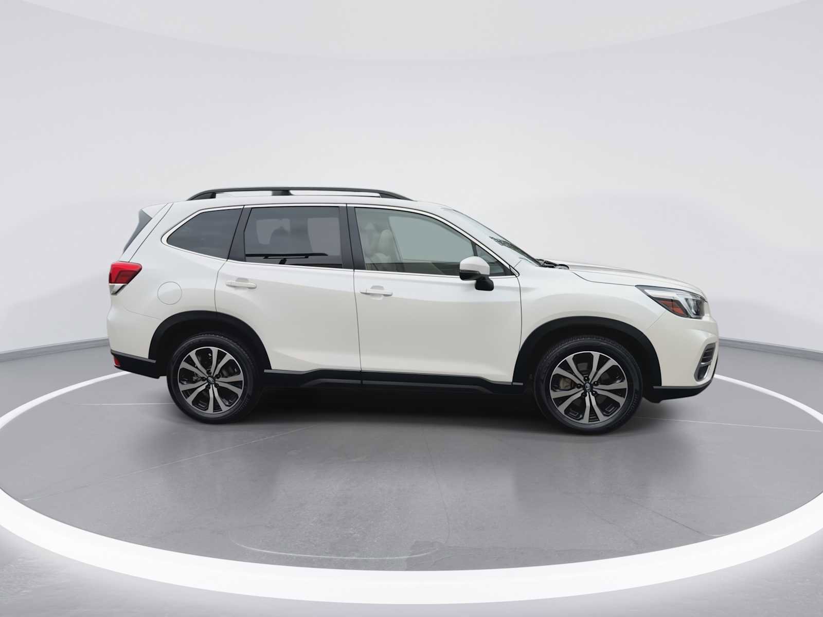 Used 2019 Subaru Forester Limited AWD/4WD image 9