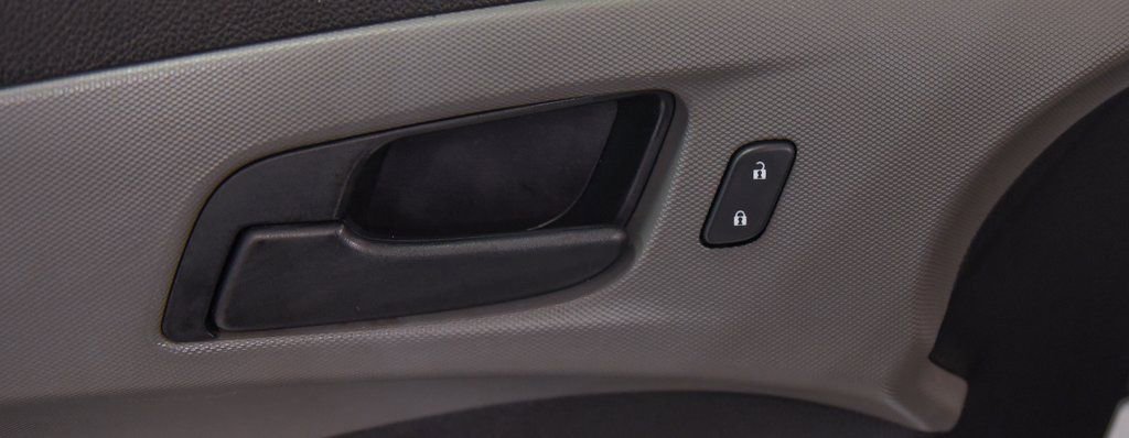 Used 2020 Chevrolet Sonic LT image 13