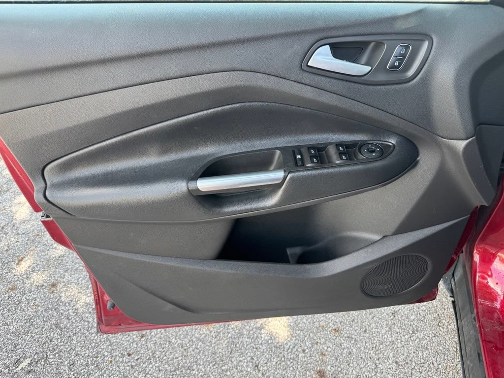Used 2017 Ford Escape SE FWD image 15