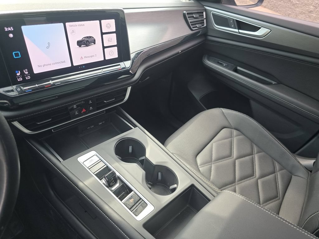 Used 2024 Volkswagen Atlas Cross Sport SE FWD image 28