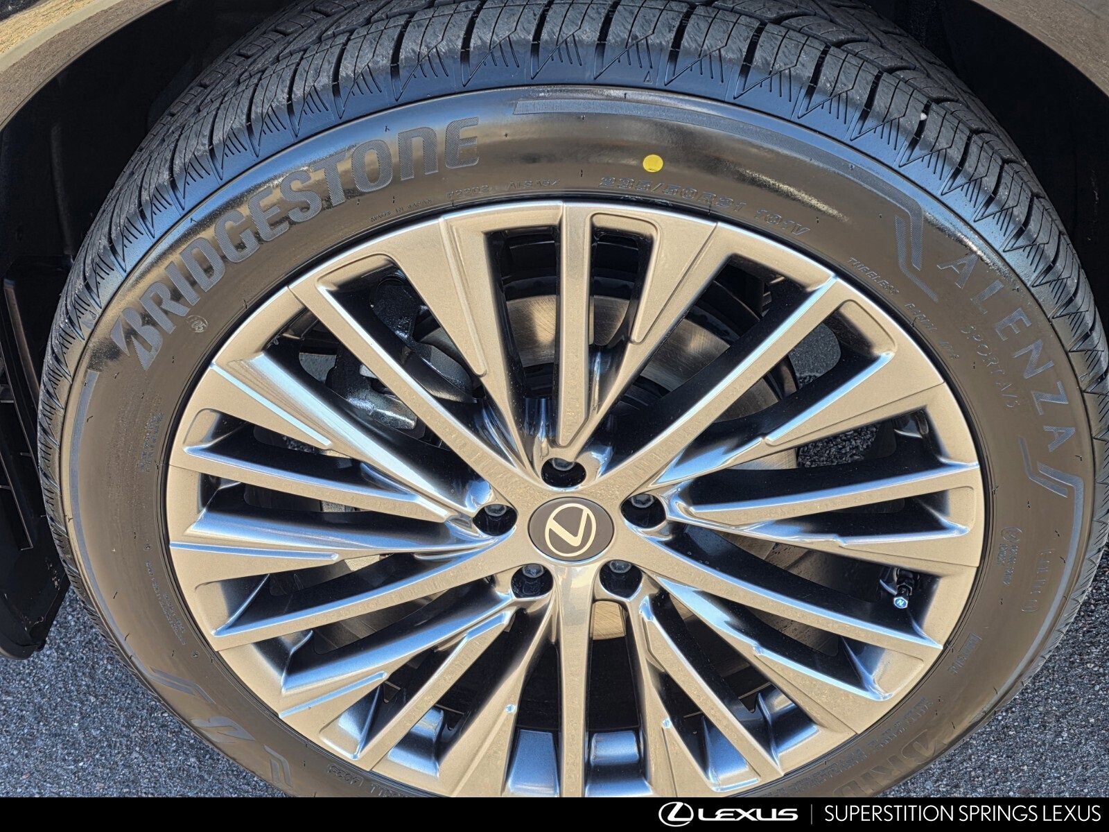 New 2026 Lexus RX 450h AWD image 10