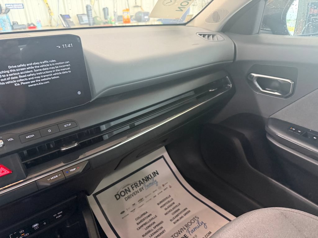 Used 2025 Kia K4 EX FWD image 17