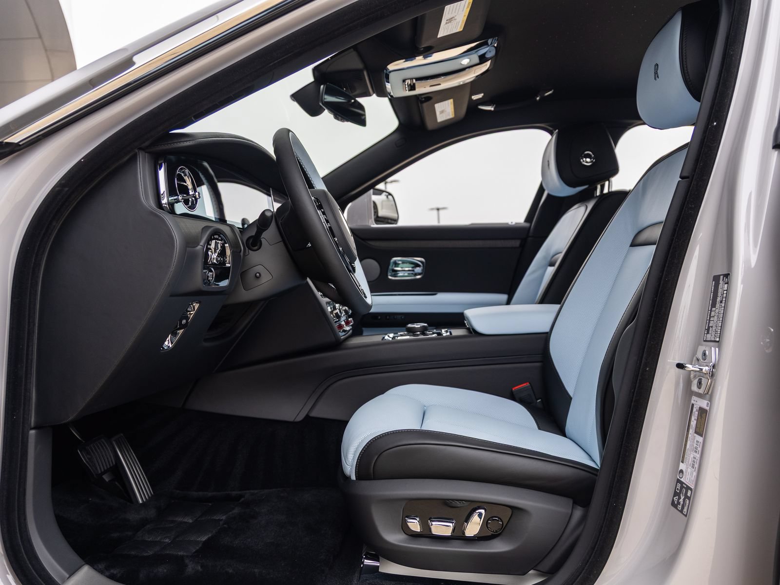 Used 2026 Rolls-Royce Ghost AWD/4WD image 29