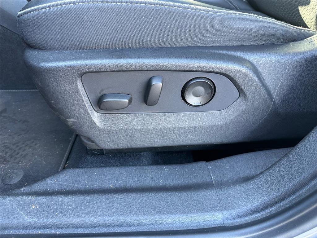 Used 2021 Buick Envision Essence w/ Technology Package I image 15